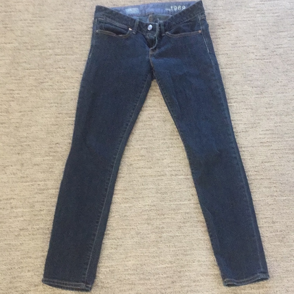 Gap dark wash skinny jeans